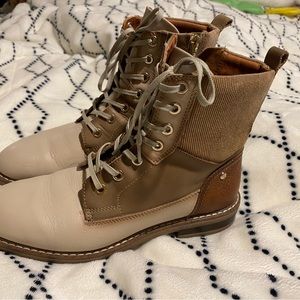 Woman’s boots! Worn once